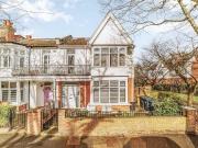 Southfield Road, London W4, 2 bed flat to rent, £2,500...