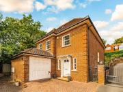 Southwood Avenue, Coombe