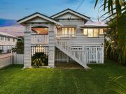 Space, character and lifestyle in a blue chip location