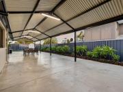 Space, Style & A Seriously Good Shed. Padbury at its Best!