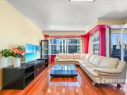 Space, style, and alfresco delight in dynamic CBD surrounds