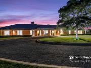 Space to work, play & and unwind