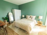 Spacieuse chambre de 12 m² en coliving à Paris