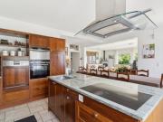 Spacieuse maison avec vue panoramique sur les Alpes... Spacieuse maison avec vue panoramique sur les Alpes...