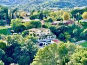 SPACIEUSE VILLA AVEC PISCINE