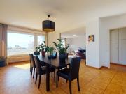 Spacieux et lumineux à 2 minutes de la plage de Vidy... Spacieux et lumineux à 2 minutes de la plage de Vidy...