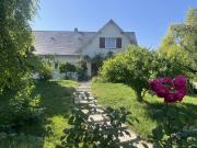 Spacieux pavillon de 6 chbres sur sous sol sur grand terrain