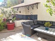 Spacieux T 2 avec terrasse/jardin et deux parkings dans...