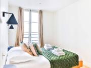 Spacious 121m2 flat for 6 people ideally located near...