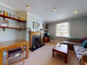 Spacious 1 Bed Flat With Washer, Dishwasher