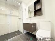 Spacious 1 Bedroom Apartment doorstep to Highpoint Mall...