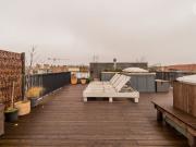 Spacious 1 bedroom apartment with home like furnishings...