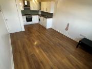 Spacious 1 Bedroom Flat Close To Town LU1