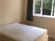 Spacious 1 Bedroom Ground Floor Flat with Parking