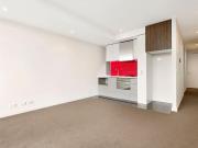 Spacious 1 Bedroom in Prime Location