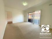 SPACIOUS 1 BEDROOM UNIT, BALCONY + CAR SPACE