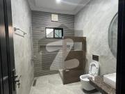 Spacious 1 Kanal Double Unit House With Imported...