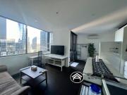 Spacious 1b1b apartment in the heart of Melbourne CBD!...