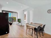 Spacious 2‑Bed, 2‑Bath Apartment – Prime CBD Location