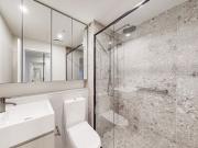 Spacious 2 Bed 2 Bath Apartment with City Views!