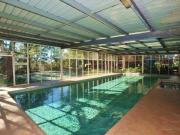 Spacious 2 bed apartment in security block with 2 garages