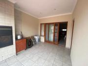 spacious 2 bed & bath apartment/flat.