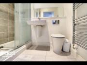 Spacious 2 bed cb2
