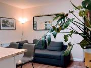 Spacious 2 bed duplex flat close to the river