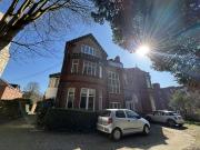 Spacious 2 Bed Flat Headingley Leeds