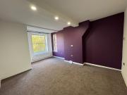 Spacious 2 Bed Flat with Balcony in Hackney Downs