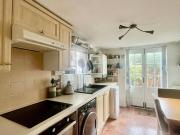 Spacious 2 Bed Ground Floor Flat w/ Garden