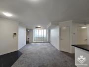 Spacious 2 bedroom 2 bathroom apartment in Chatswood CBD