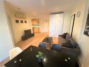 SPACIOUS 2 BEDROOM 2 BATHROOM UNFURNISHED APARTMENT IN...