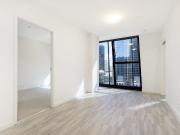 Spacious 2 Bedroom Apartment in the Heart of Melbourne CBD
