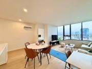 Spacious 2 Bedroom Apartment in Trio Building, 2Bed...