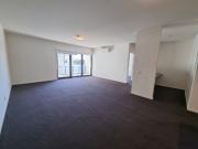 Spacious 2 Bedroom Apartment in Westall Area.