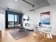 Spacious 2 Bedroom Apartment With Great Views!