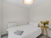 Spacious 2 Bedroom Flat – 5 Mins Walk to Wimbledon
