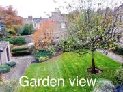 Spacious 2 bedroom flat in Dundee west end