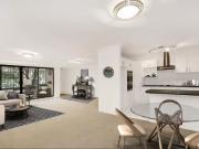 SPACIOUS 2 BEDROOM GARDEN APARTMENT WITH PRIVATE...