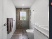 Spacious 2 Bedroom Granny Flat with Large Yard & Garage