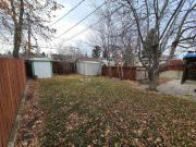 Spacious 2 Bedroom Main Floor with Separate Laundry &...