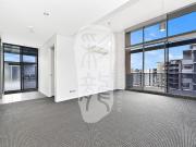 Spacious 3 Bedroom + Huge Roof Terrace + Extra Balcony +...
