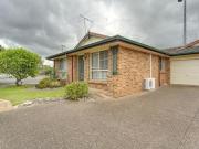 Spacious 2 Bedroom Unit in Prime Warners Bay Location