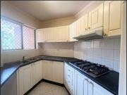 Spacious 2 Bedroom Unit in Security Complex!