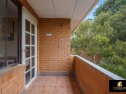 Spacious 2 Bedroom Unit – Move In Ready!