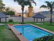 spacious 2 bedroom unit with enclose.