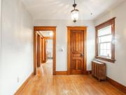 2 Bedroom Upper Unit in St. Catharines!