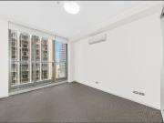 Spacious 2 Bedroom With Parking