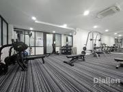 Spacious 2 bedroom with study apartment with quality...